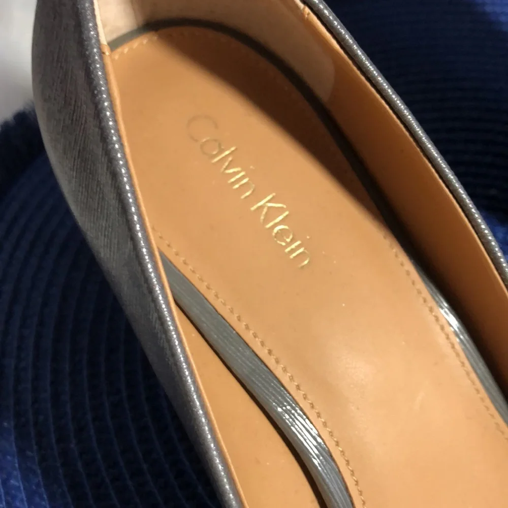 Calvin Klein Gray Pointed-Toe Kitten Heel Pumps